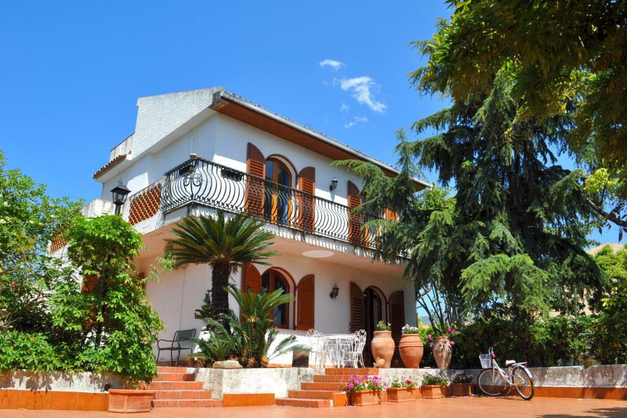 Villa Bea Giardini Naxos Eksteriør billede